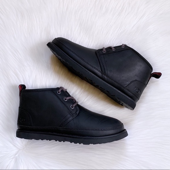 UGG Men’s Neumel Waterproof Chukka Boots In Black - Picture 4 of 8
